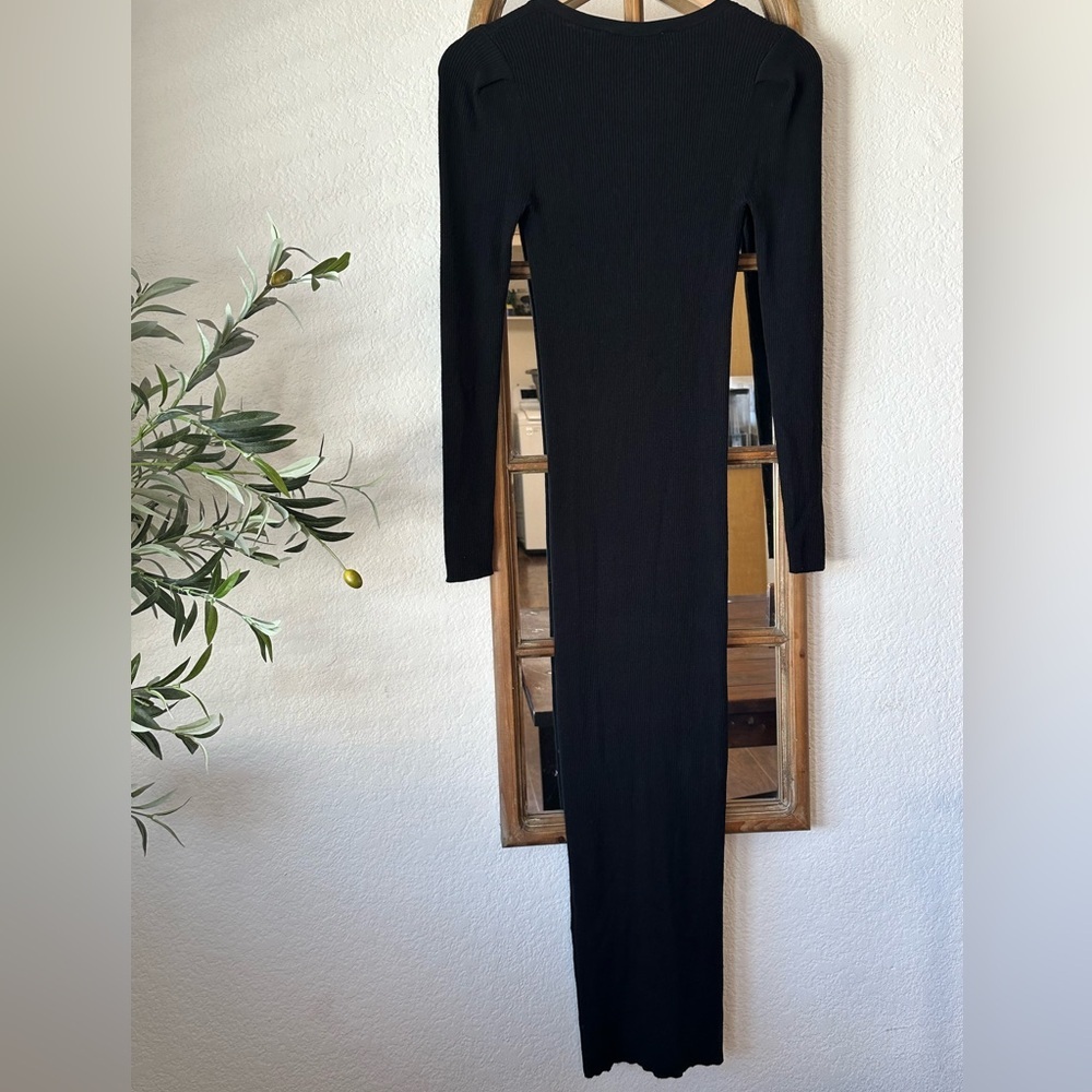 Zara Black Ribbed Knit Button Front Maxi Dress Size M V-Neck Long Sleeve Fitted - Picture 3 of 7
